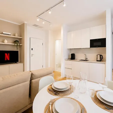 Piazza Dante Luxury - Design & View Of The Center