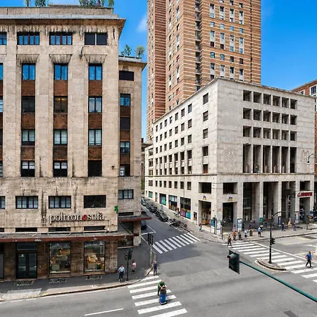 Piazza Dante Luxury - Design & View Of The Center